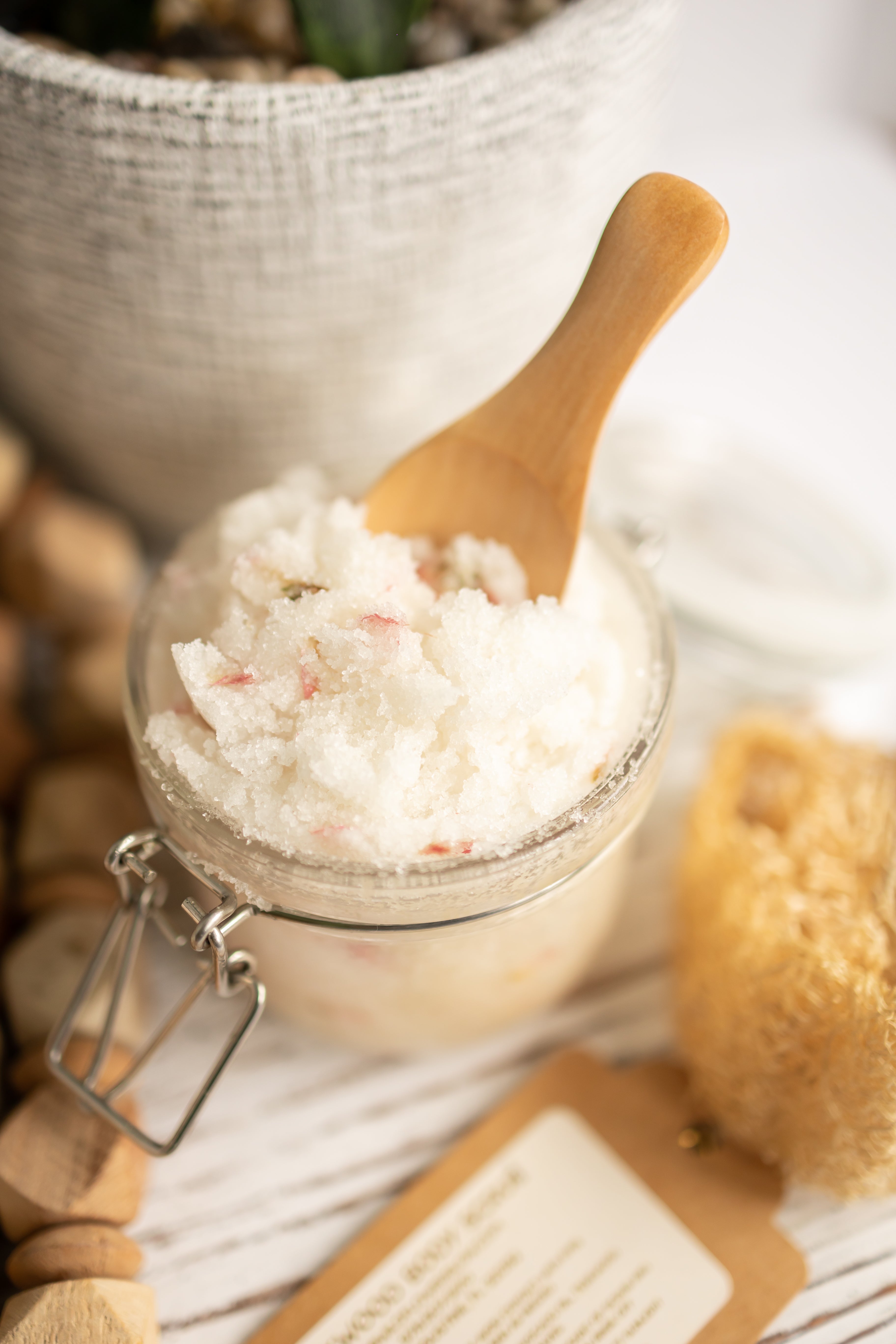 Teakwood Body Scrub – Polish & Revitalize