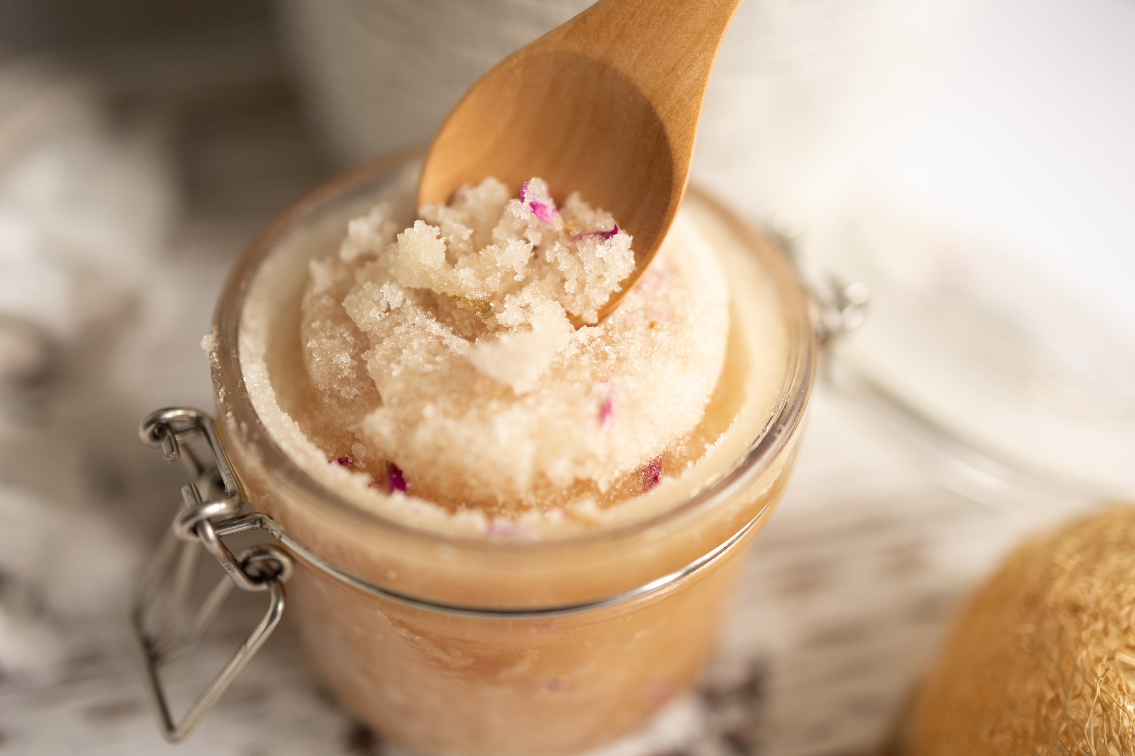 Patchouli & Vanilla Body Scrub – Ground & Glow