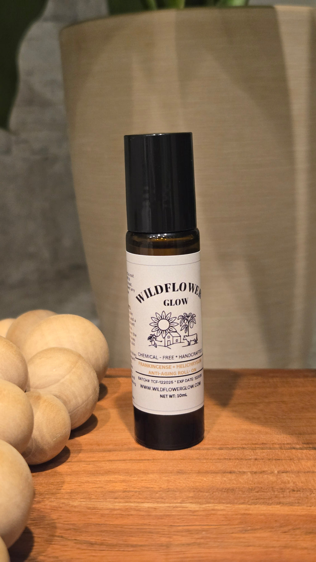 Frankincense + Helichrysum Anti-Aging Roll On