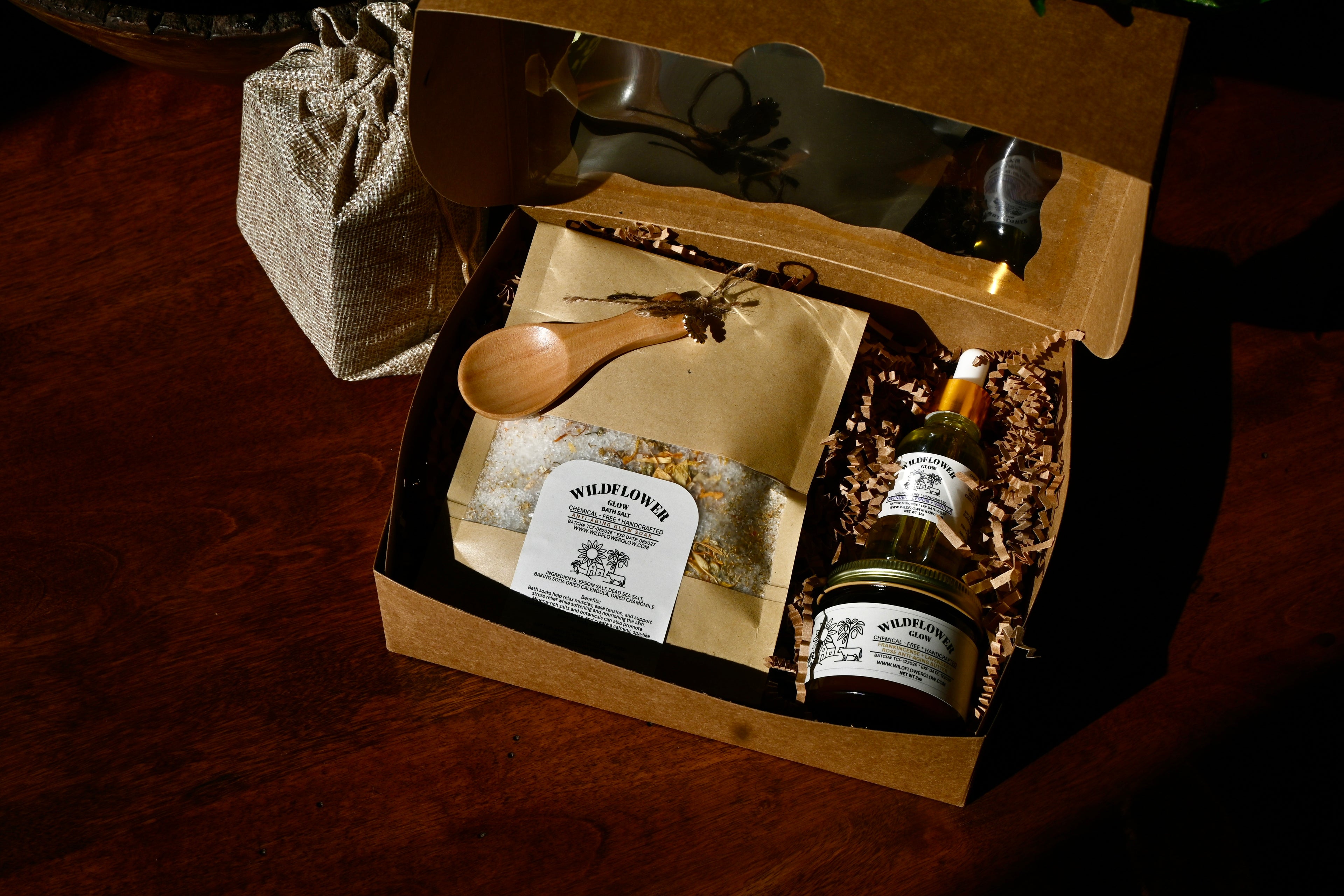 The Timeless Glow Regenerative Anti-Aging Gift Set